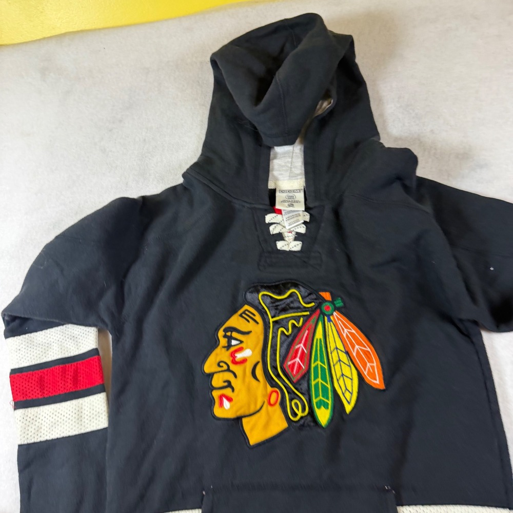 CCM Chicago Blackhawks NHL Youth Medium Lace Up Hoodie‎ Black Red 6202